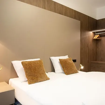 Luxury Prague Riverside Apartment Exterior photo